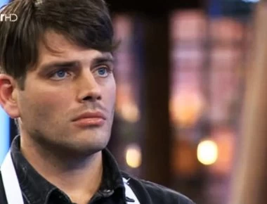 Ο «Κρατς» ξαναχτυπά: Η πιο απίστευτη ατάκα στα χρονικά του MasterChef «γονάτισε» το Twitter (βίντεο)